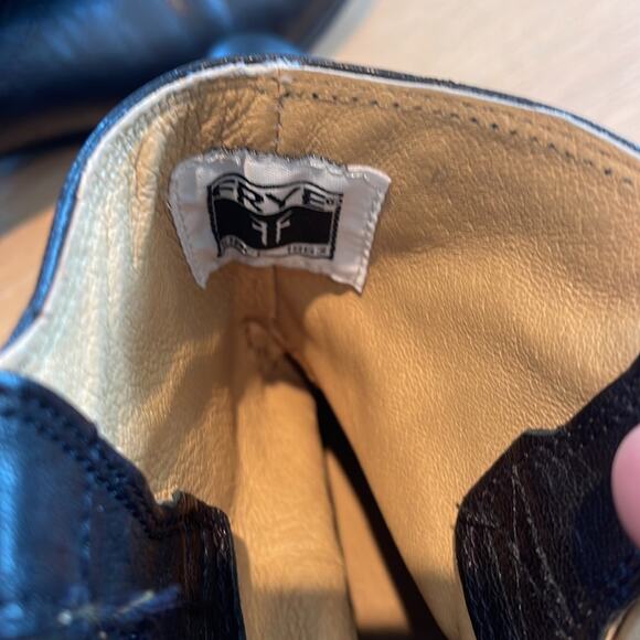 Frye Carson Tab Leather Short Boot Bootie Black 7.5 - Picture 7 of 9